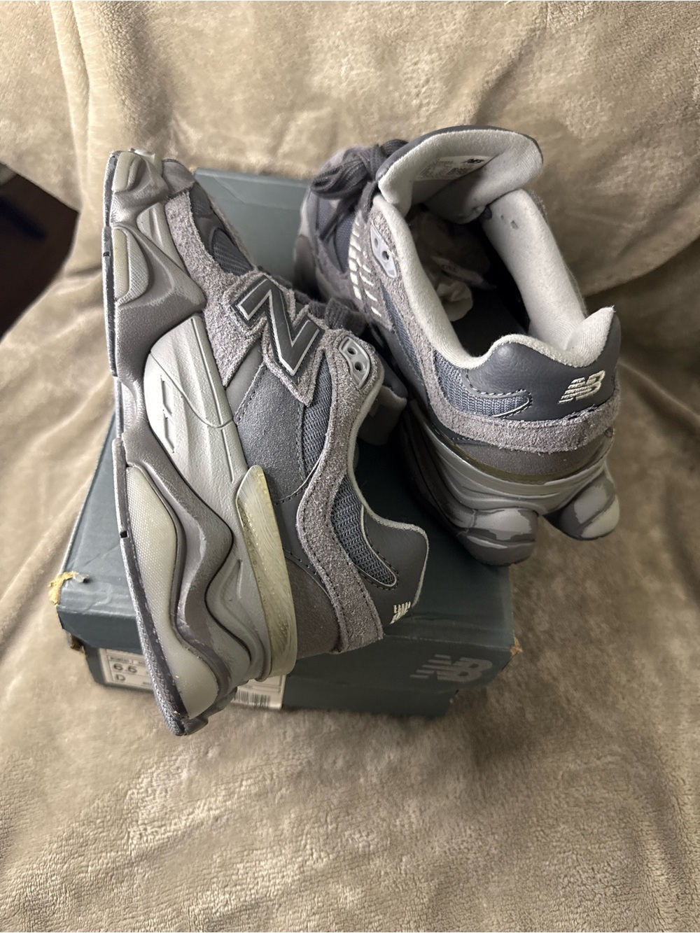 New model new balance 9060 aged version sneakers shoes women size 6.5 - Picture 4 of 6
